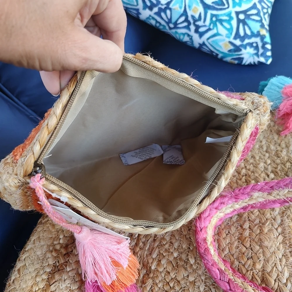 No Boundaries Tan and Pink Woven Bag Set!
